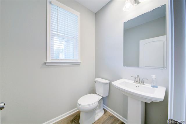 Builiding view seven for 3040 Bogues View Drive, Howell, MI. 48843