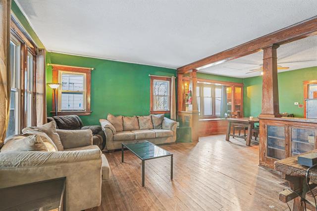 Builiding view four for 2545 Hermansau, Saginaw, MI. 48602