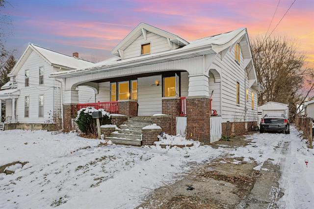 Builiding view nineteen for 2545 Hermansau, Saginaw, MI. 48602