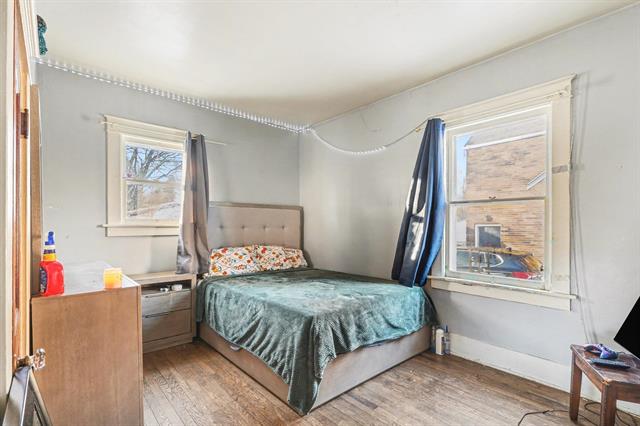 Builiding view ten for 2545 Hermansau, Saginaw, MI. 48602