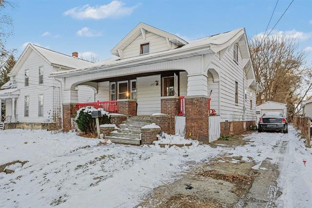 Builiding view three for 2545 Hermansau, Saginaw, MI. 48602