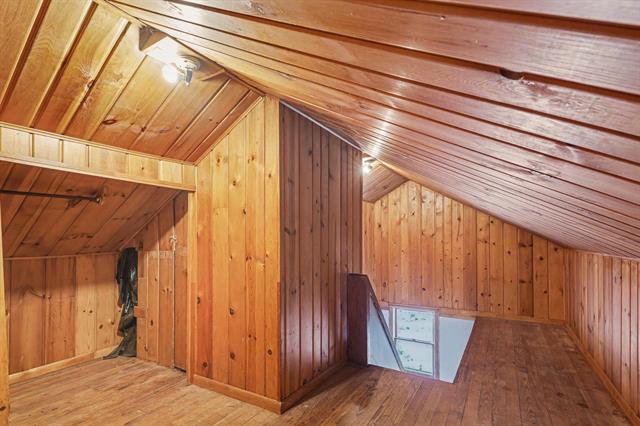 Builiding view twelve for 2545 Hermansau, Saginaw, MI. 48602