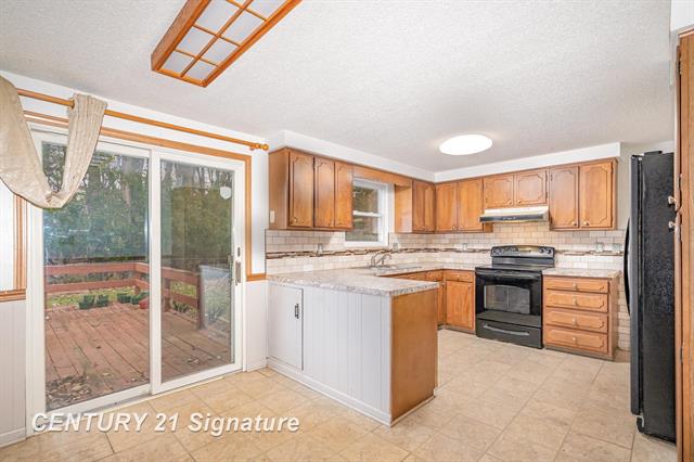 Builiding view eight for 7860 Luann Street, Saginaw, MI. 48609