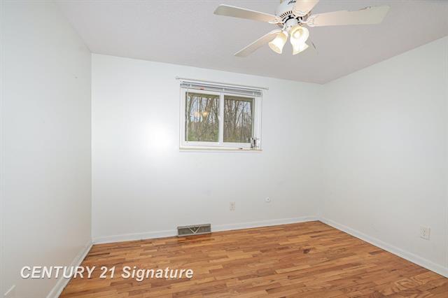 Builiding view thirteen for 7860 Luann Street, Saginaw, MI. 48609