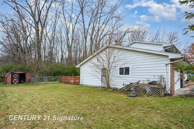 Builiding view twenty four for 7860 Luann Street, Saginaw, MI. 48609