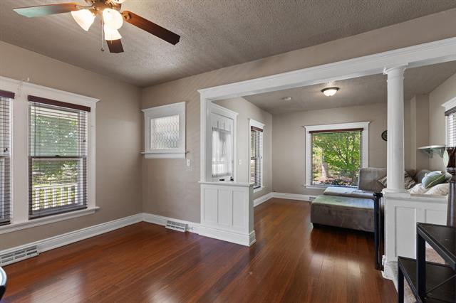 Builiding view twenty one for 612 Clinton, Adrian, MI. 49221