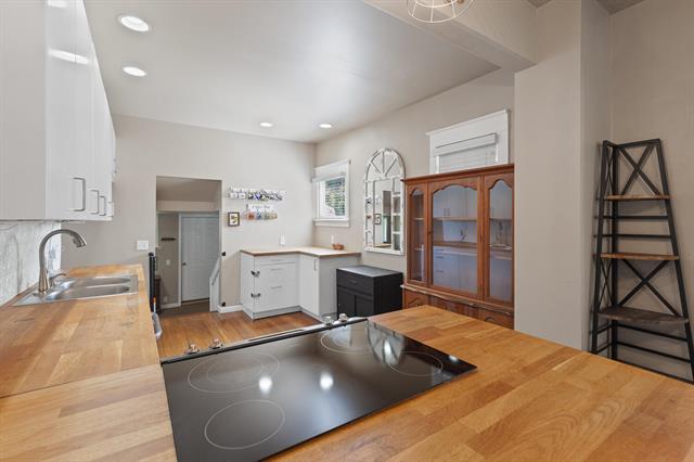 Builiding view twenty three for 612 Clinton, Adrian, MI. 49221