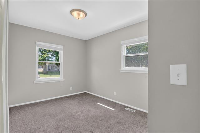 Builiding view twenty for 5605 Holly Dr, Jackson, MI. 49201