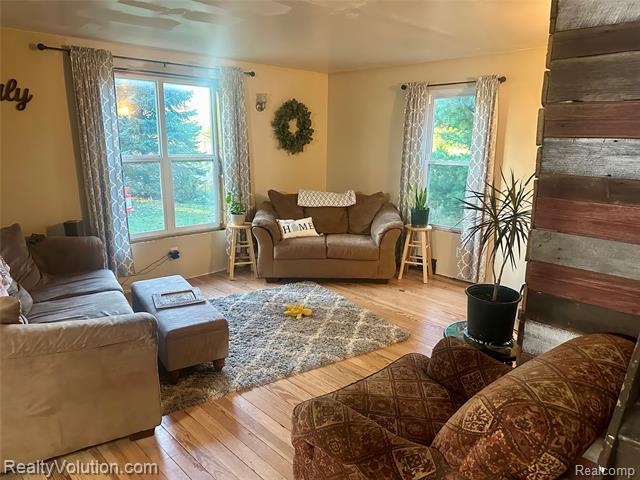 Builiding view eleven for 6390 Cade Rd, Yale, MI. 48097