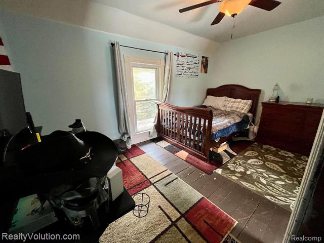 Builiding view sixteen for 6390 Cade Rd, Yale, MI. 48097