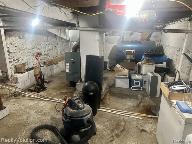 Builiding view twenty for 6390 Cade Rd, Yale, MI. 48097