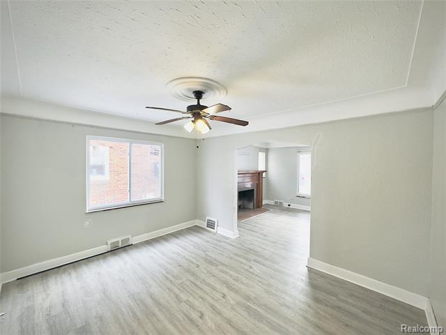 Builiding view seven for 8125 Bliss, Detroit, MI. 48234