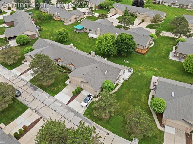 Builiding view forty for 19020 Carmelo Dr., Clinton Township, MI. 48038