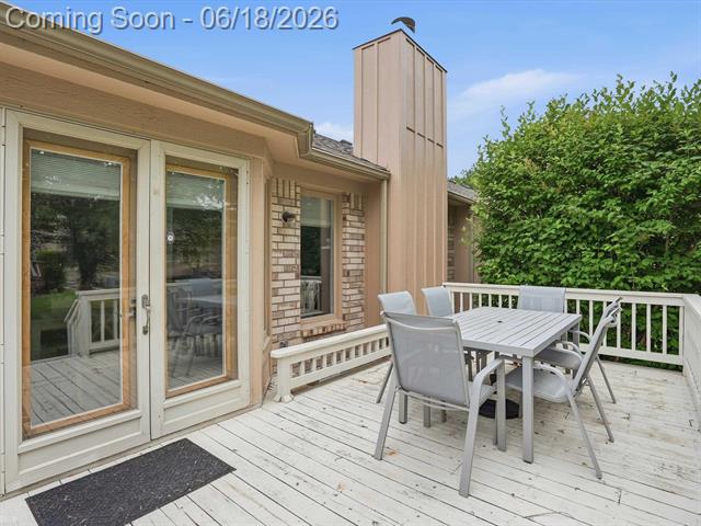 Builiding view thirty five for 19020 Carmelo Dr., Clinton Township, MI. 48038
