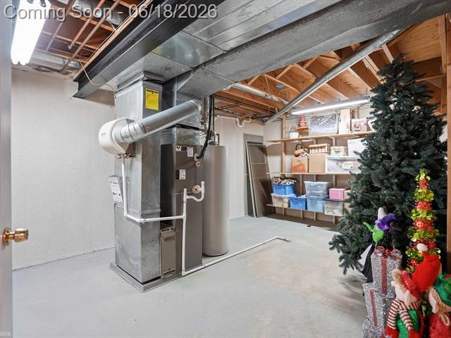 Builiding view thirty two for 19020 Carmelo Dr., Clinton Township, MI. 48038