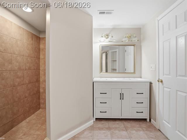 Builiding view thirty for 19020 Carmelo Dr., Clinton Township, MI. 48038