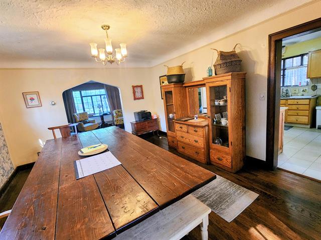 Builiding view eleven for 4489 Kensington, Detroit, MI. 48224