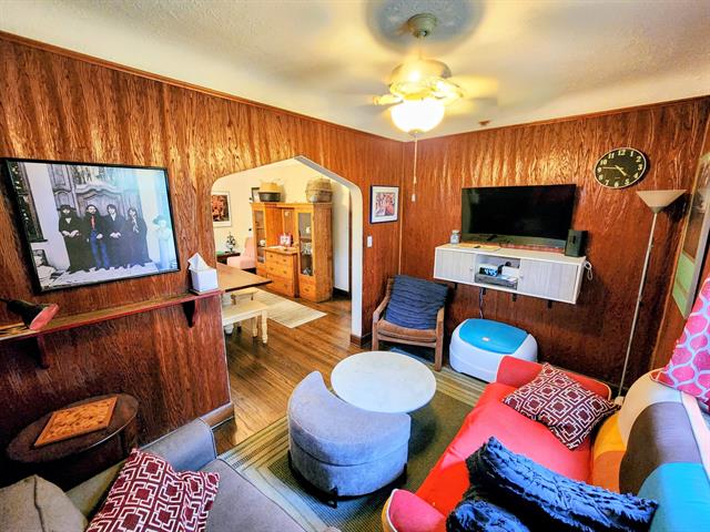 Builiding view fourteen for 4489 Kensington, Detroit, MI. 48224