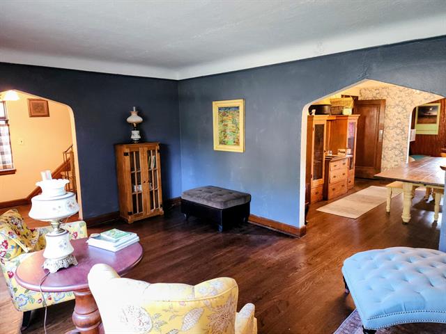 Builiding view nine for 4489 Kensington, Detroit, MI. 48224