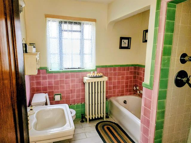 Builiding view twenty five for 4489 Kensington, Detroit, MI. 48224