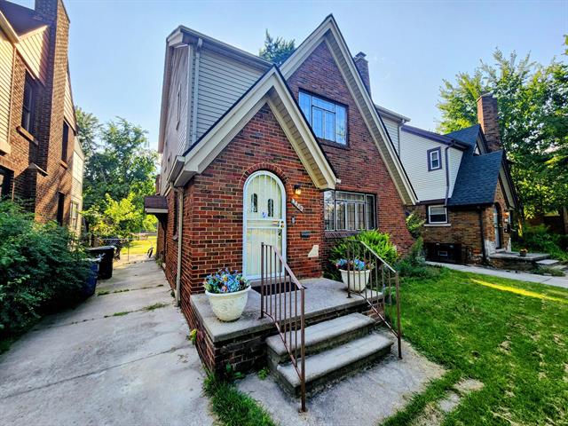 front view for 4489 Kensington, Detroit, Mi. 48224