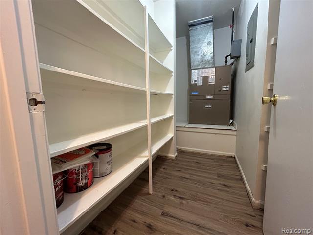 Builiding view fourteen for 34690 Clarkson #28, Fraser, MI. 48026