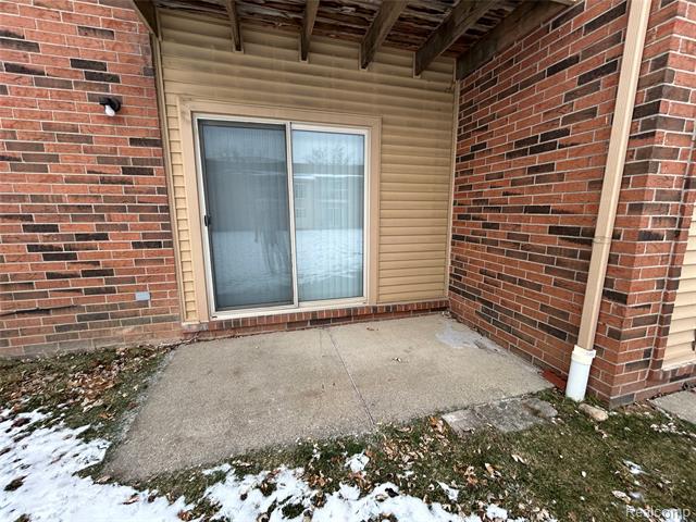 Builiding view seventeen for 34690 Clarkson #28, Fraser, MI. 48026