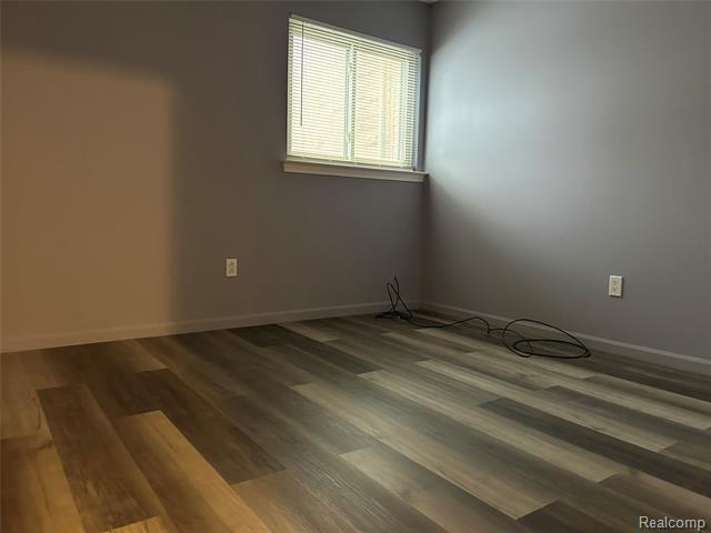 Builiding view thirteen for 34690 Clarkson #28, Fraser, MI. 48026