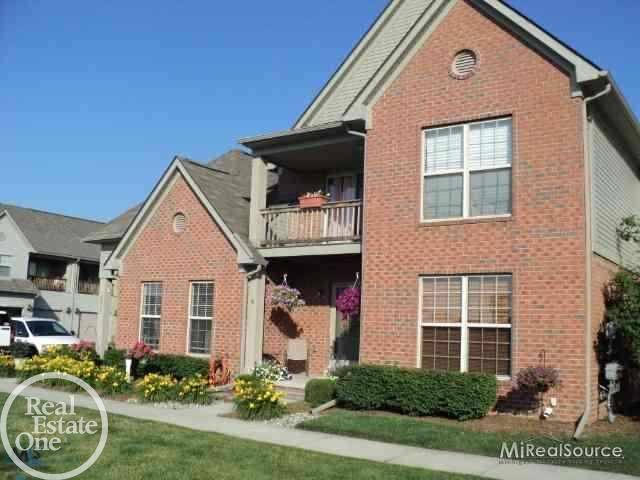 front view picture of 28672 Norwich, New Baltimore, MI. 48047