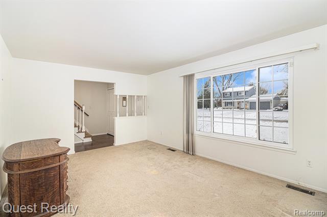 Builiding view four for 27230 Hystone, Farmington, MI. 48334