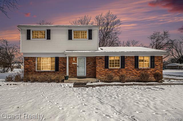 Builiding view one for 27230 Hystone, Farmington, MI. 48334