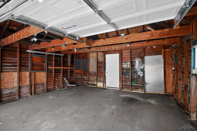 Builiding view forty two for 1403 Bliss, Saginaw, MI. 48602