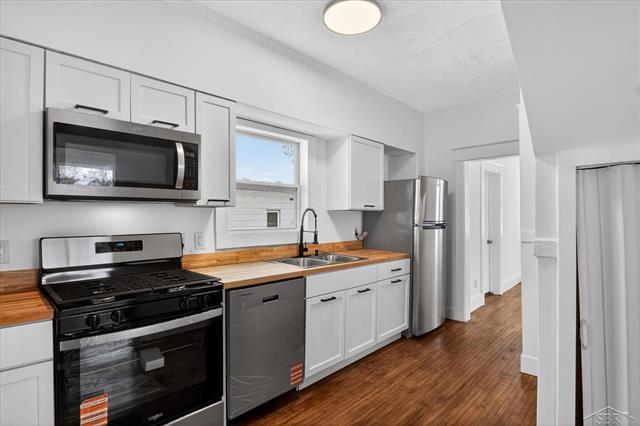 Builiding view seven for 1403 Bliss, Saginaw, MI. 48602