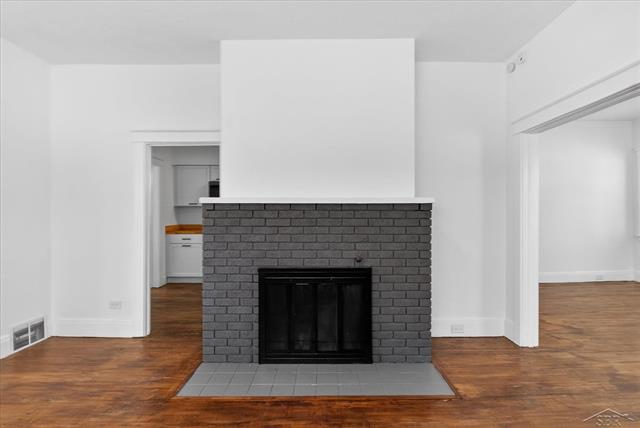 Builiding view six for 1403 Bliss, Saginaw, MI. 48602