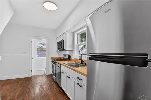 Builiding view ten for 1403 Bliss, Saginaw, MI. 48602