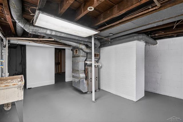 Builiding view twenty seven for 1403 Bliss, Saginaw, MI. 48602