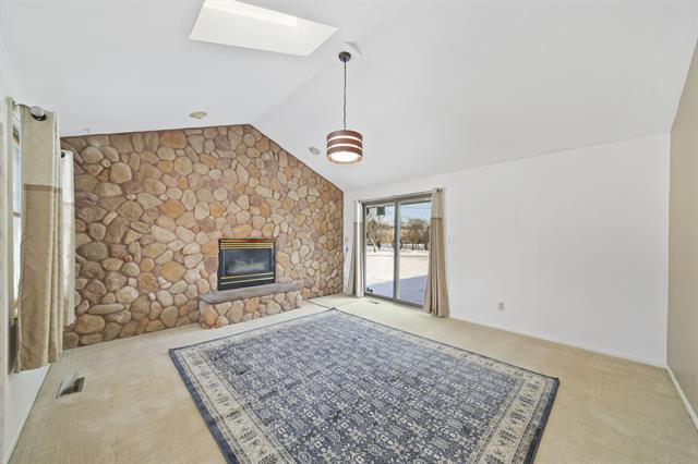 Builiding view eight for 912 Halstead, Jackson, MI. 49203