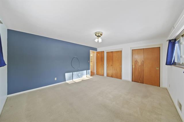 Builiding view twelve for 912 Halstead, Jackson, MI. 49203