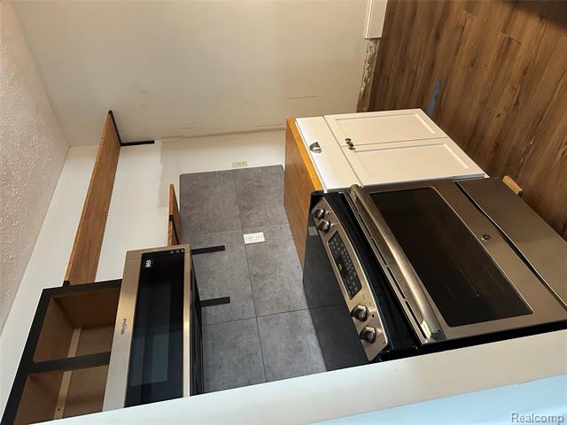 Builiding view three for 1555 Pond, Okemos, MI. 48864