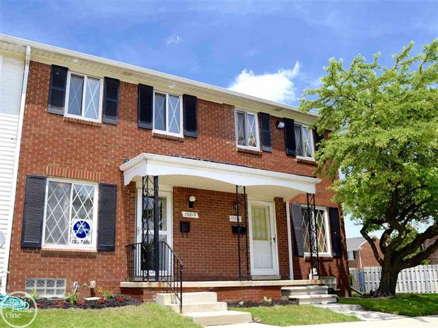 front view picture of 13817 Bonington Drive, Sterling Heights, MI. 48312