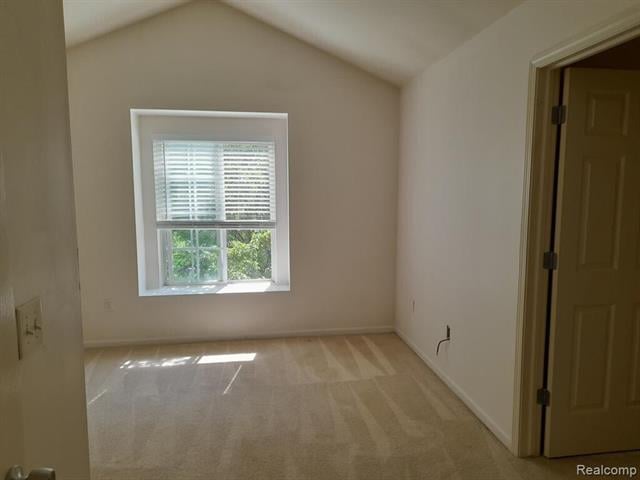 Builiding view nine for 14474 Shadywood, Sterling Heights, MI. 48312