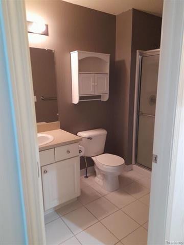 Builiding view twelve for 14474 Shadywood, Sterling Heights, MI. 48312