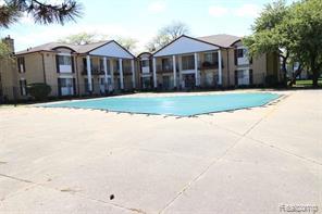 Builiding view one for 29257 Hayes, Warren, MI. 48088