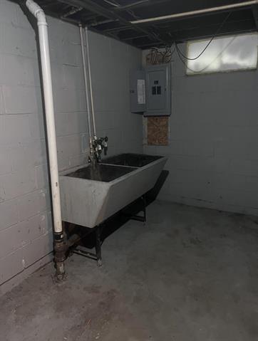 Builiding view fifteen for 3706 Providence, Flint, MI. 48503