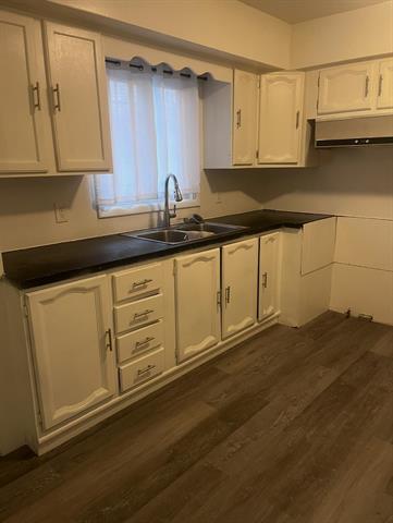 Builiding view five for 3706 Providence, Flint, MI. 48503