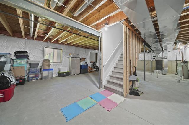 Builiding view thirty four for 10478 River Edge, Saline, MI. 48176