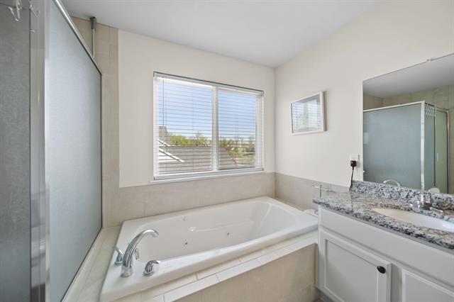 Builiding view twenty seven for 10478 River Edge, Saline, MI. 48176