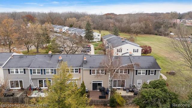 Builiding view forty three for 41327 Lagoon, Northville, MI. 48167