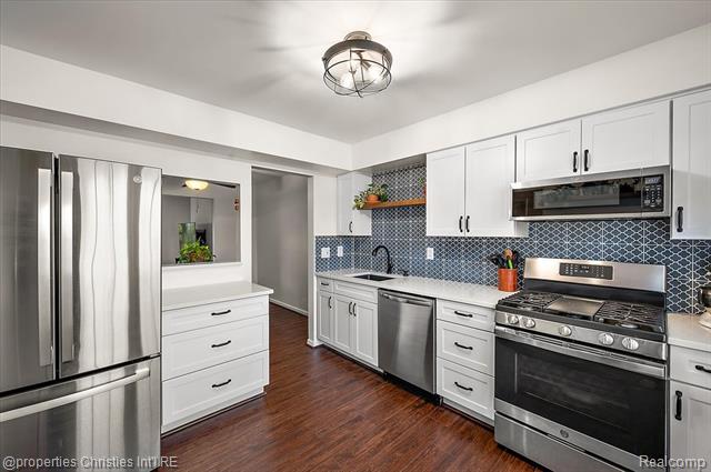 Builiding view seven for 41327 Lagoon, Northville, MI. 48167