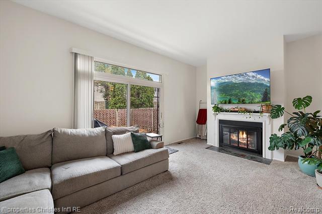 Builiding view sixteen for 41327 Lagoon, Northville, MI. 48167